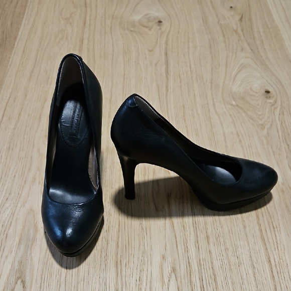 Banana Republic Platform Heels Size 8 - Picture 1 of 6